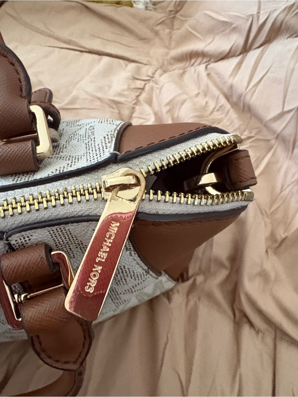 Michael Kors Vanilla & Brown Logo Satchel with Gold Hardware - Picture 4 of 5